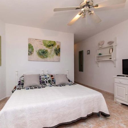 Parque Santiago II 269 - Studio With Sea And Pool Views Playa de las Americas  Luaran gambar