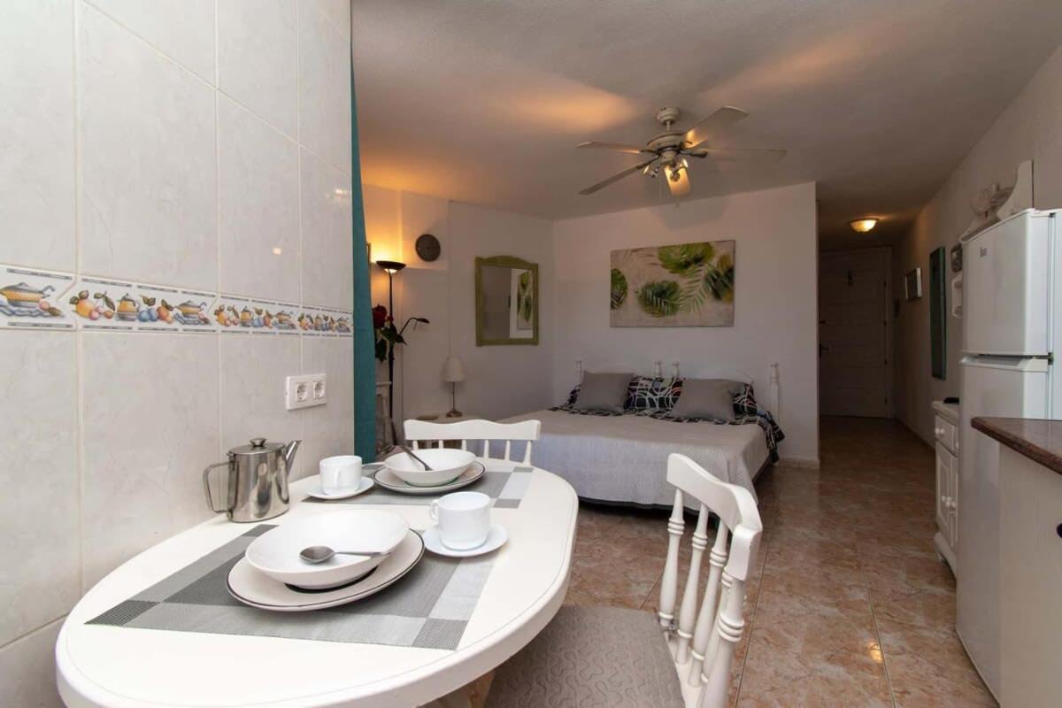 Parque Santiago II 269 - Studio With Sea And Pool Views Playa de las Americas  Luaran gambar